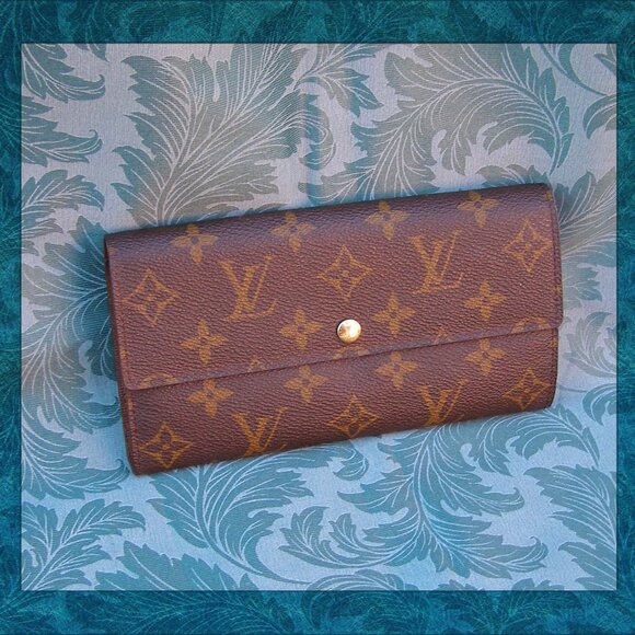 Authentic LOUIS VUITTON Sarah Monogram Wallet EUC - Picture 1 of 14